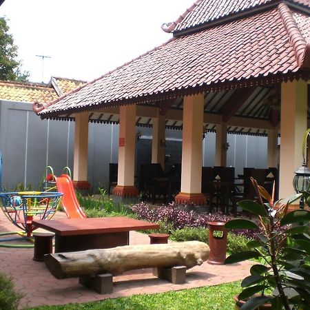 3C Familia Residence Jogjacarta Exterior foto