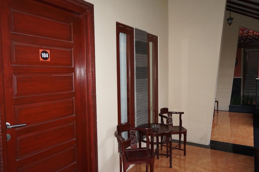 3C Familia Residence Jogjacarta Quarto foto